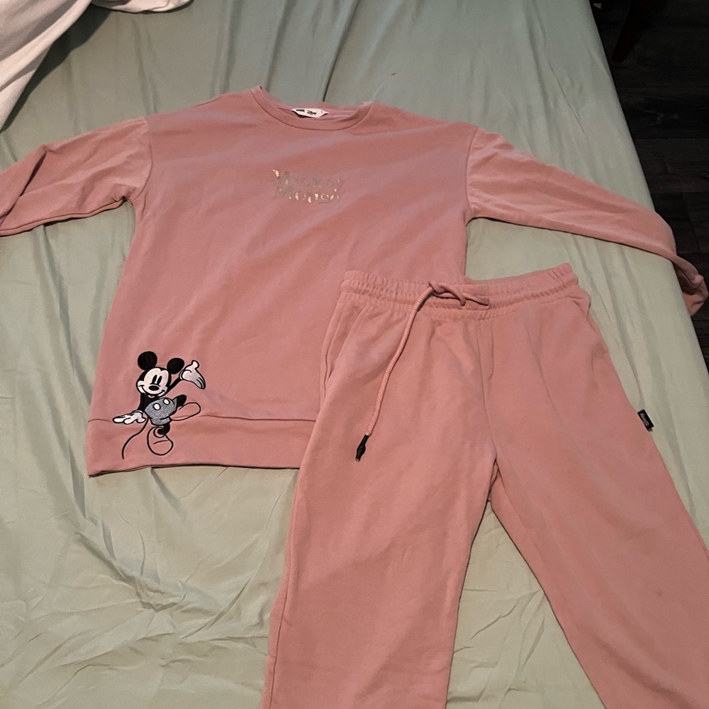Disney pyjamas🩵